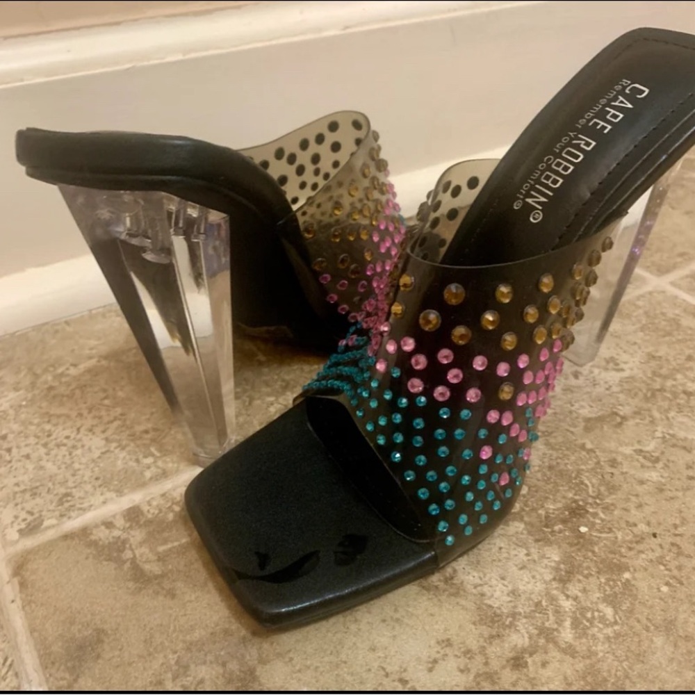 Cape Robbin size 7 NWOT Ladies size 7 Sandal